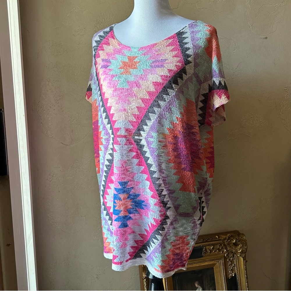 Luna Chic Lightweight Top